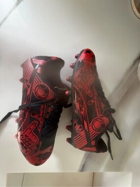 Puma soccer cleats size 13C